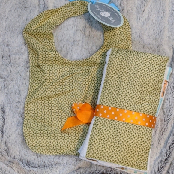 Bib burp cloths set - Picture 2 of 2